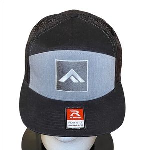 New! Embroidered Mountain Patch Trucker Hat Ball Cap Mesh Richardson SnapBack